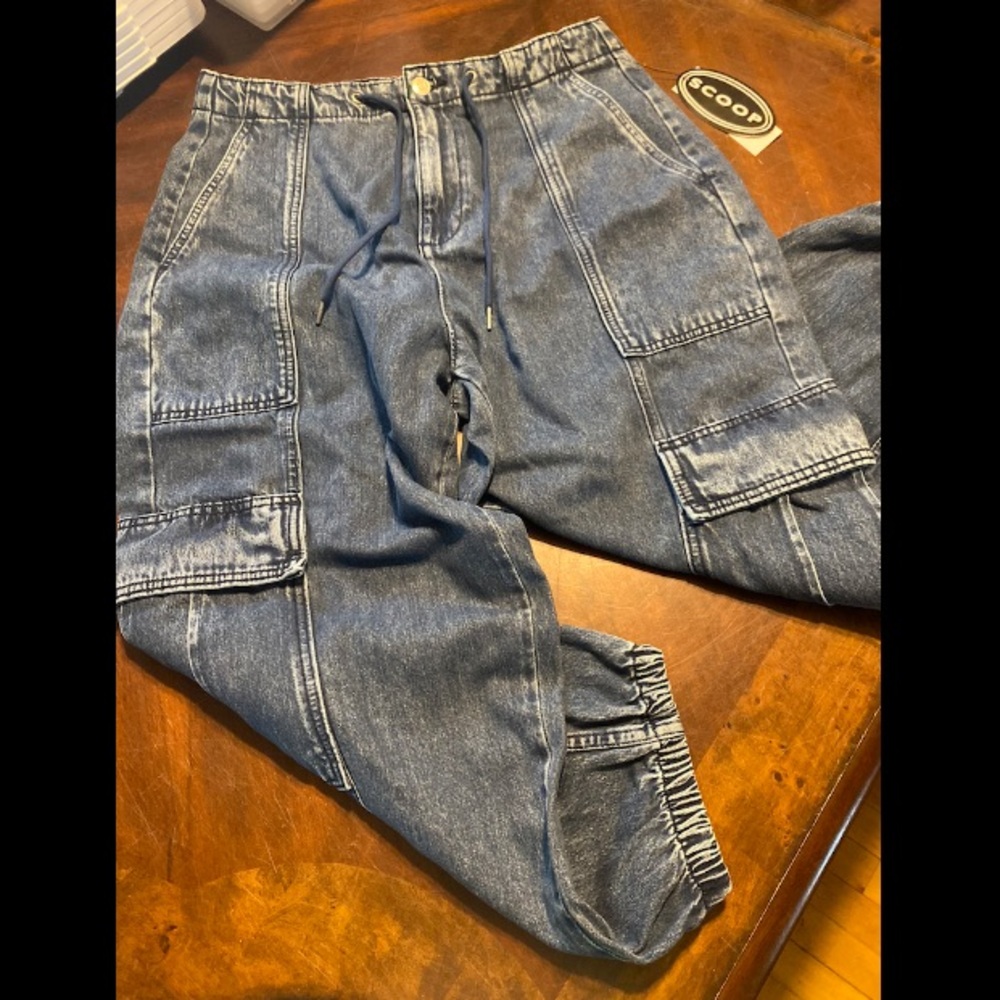 Women’s Cargo Denim Joggers in Washed Blue